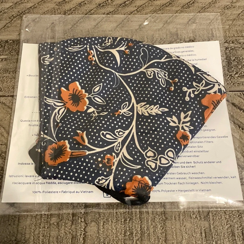 🆕Tory Burch Face mask women